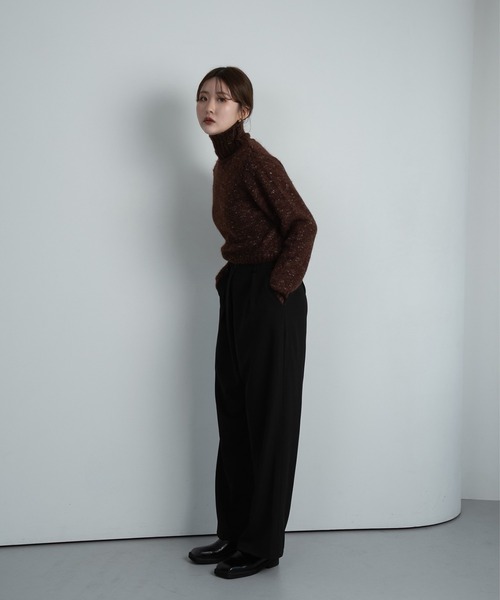 Amiur（エミレ）の「nep yarn turtle neck knit / ネップヤーンタートルネックニット（ニット/セーター・レディース・ブラウン/オートミール・FREE）」の4枚目の写真