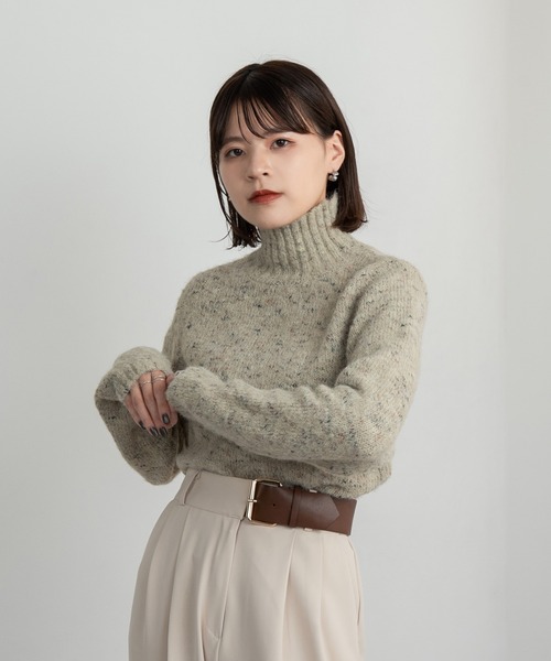 Amiur（エミレ）の「nep yarn turtle neck knit / ネップヤーンタートルネックニット（ニット/セーター・レディース・ブラウン/オートミール・FREE）」の6枚目の写真