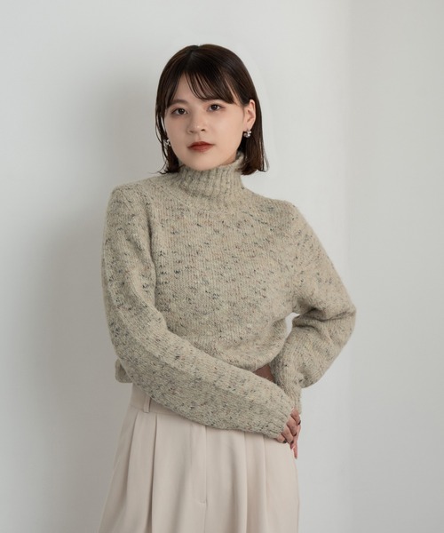 Amiur（エミレ）の「nep yarn turtle neck knit / ネップヤーンタートルネックニット（ニット/セーター・レディース・ブラウン/オートミール・FREE）」の5枚目の写真