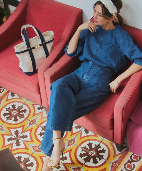 23区（ニジュウサンク）の「【Oggi4月号掲載/洗える】23区DENIM ライトダンガリー ブラウス（シャツ/ブラウス・レディース・ターコイズブルー系/スカイブルー系・38）」の3枚目の写真