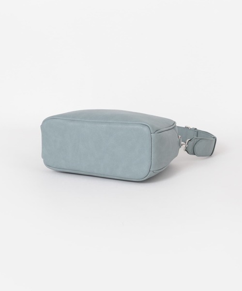 URBAN RESEARCH DOORS（アーバンリサーチドアーズ）の「2WAYスクエアショルダーバッグ（ショルダーバッグ・レディース・ブラック/ブルー系その他/ライトベージュ・-）」の14枚目の写真