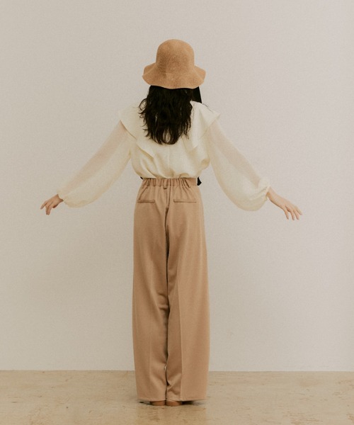 moi tytto（モイテュット）の「シアースリーブ切替えブラウス（シャツ/ブラウス・レディース・ナチュラル/オフホワイト・FREE）」の3枚目の写真