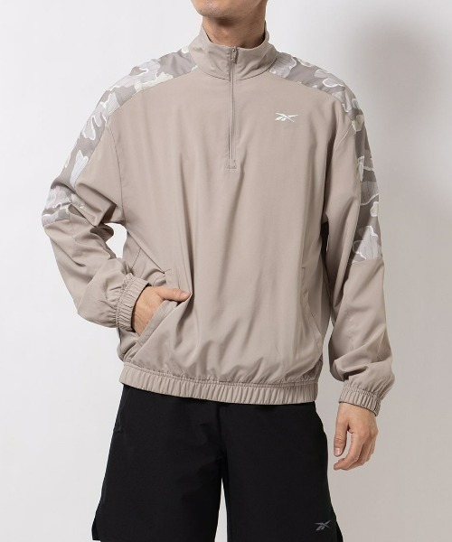 Reebok（リーボック）の「トレイン モーション カモ 1/4 ジップトップ / TRAIN MOTION CAMO 1/4 ZIP TOP（その他トップス・メンズ・ベージュ/ブラック・LARGE/MEDIUM/SMALL/XX-LARGE/X-LARGE）」の2枚目の写真