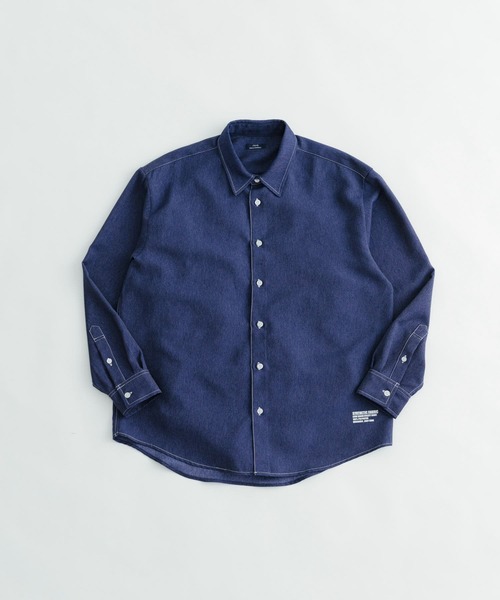 ITEMS URBANRESEARCH(アイテムズ アーバンリサーチ)の「『イージーケア/UVカット』シンセティックデニム コントラストステッチシャツ(シャツ/ブラウス・メンズ・ライトブルー/ネイビー・MEDIUM/LARGE)」の2枚目の写真