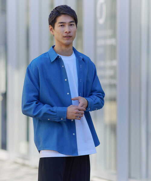 ITEMS URBANRESEARCH(アイテムズ アーバンリサーチ)の「『イージーケア/UVカット』シンセティックデニム コントラストステッチシャツ(シャツ/ブラウス・メンズ・ライトブルー/ネイビー・MEDIUM/LARGE)」の4枚目の写真