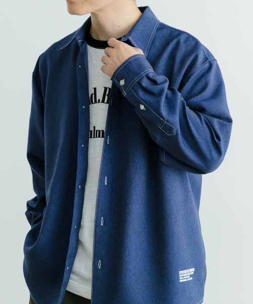 ITEMS URBANRESEARCH(アイテムズ アーバンリサーチ)の「『イージーケア/UVカット』シンセティックデニム コントラストステッチシャツ(シャツ/ブラウス・メンズ・ライトブルー/ネイビー・MEDIUM/LARGE)」の18枚目の写真