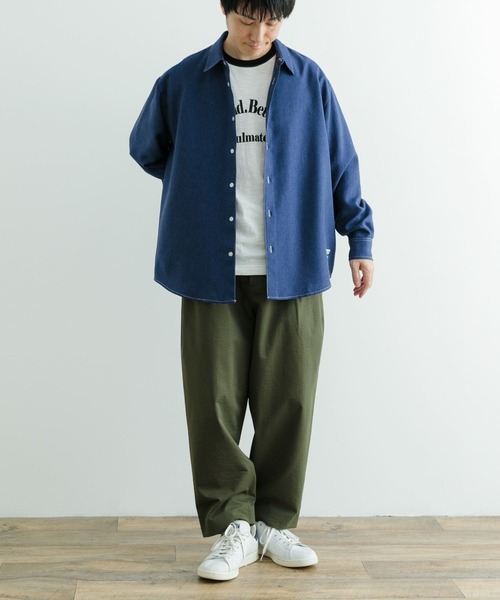 ITEMS URBANRESEARCH(アイテムズ アーバンリサーチ)の「『イージーケア/UVカット』シンセティックデニム コントラストステッチシャツ(シャツ/ブラウス・メンズ・ライトブルー/ネイビー・MEDIUM/LARGE)」の21枚目の写真