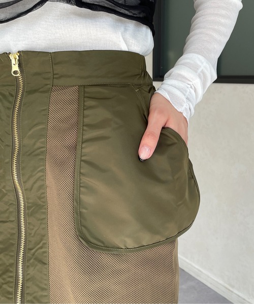 Thevon(ゼボン)の「メッシュドッキングミリタリーナロースカート(スカート・レディース・カーキ/ブラック・FREE)」の14枚目の写真