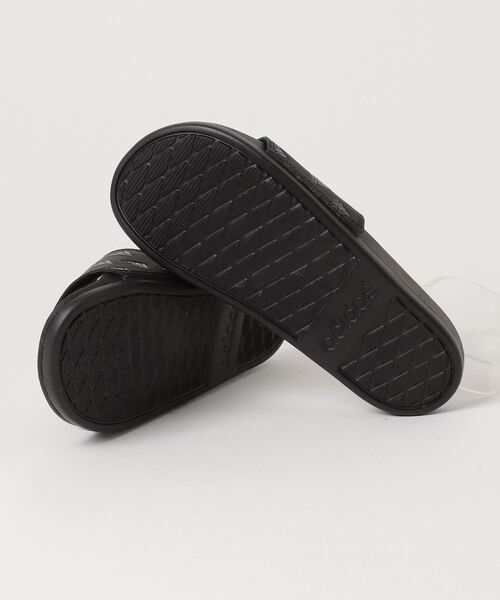 adidas(アディダス)の「アディダス adidas アディレッタ コンフォート サンダル(サンダル・メンズ・ブラック・23.5cm/24.5cm/25.5cm/26.5cm/27.5cm/28.5cm)」の3枚目の写真
