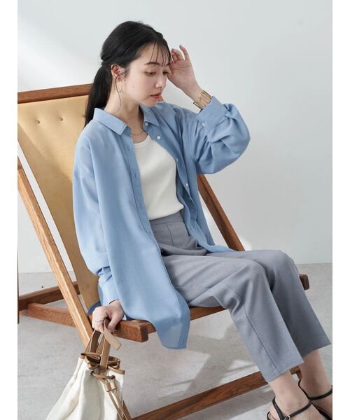 earth music&ecology(アースミュージックアンドエコロジー)の「シアーシャツ(シャツ/ブラウス・レディース・ピンク/ブラック/グレイッシュベージュ/オフホワイト/ブルー・FREE)」の20枚目の写真