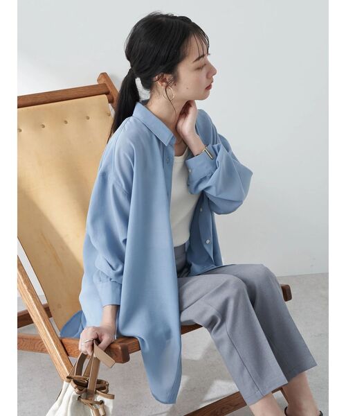 earth music&ecology(アースミュージックアンドエコロジー)の「シアーシャツ(シャツ/ブラウス・レディース・ピンク/ブラック/グレイッシュベージュ/オフホワイト/ブルー・FREE)」の21枚目の写真