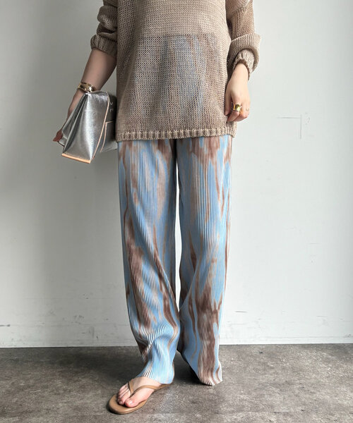 DouDou（ドゥドゥ）の「【WEB限定】プリントプリーツパンツ（その他パンツ・レディース・グレー/イエロー/サックスブルー・FREE）」の4枚目の写真