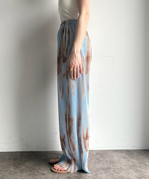 DouDou（ドゥドゥ）の「【WEB限定】プリントプリーツパンツ（その他パンツ・レディース・グレー/イエロー/サックスブルー・FREE）」の7枚目の写真