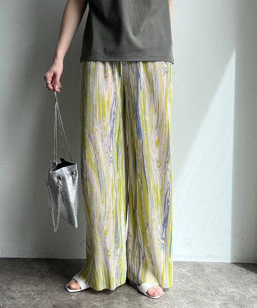 DouDou（ドゥドゥ）の「【WEB限定】プリントプリーツパンツ（その他パンツ・レディース・グレー/イエロー/サックスブルー・FREE）」の17枚目の写真