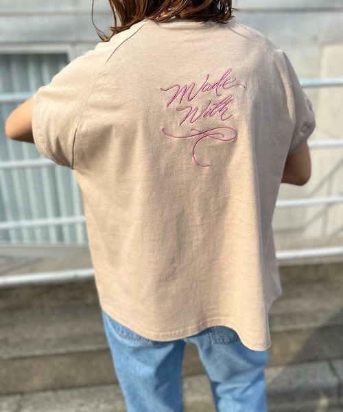 mi via loca(ミヴィアロカ)の「ハート&ロゴ刺繍 ラグランTシャツ(Tシャツ/カットソー・レディース・ベージュ/オフホワイト/ホワイト×ブラック/スミクロ・FREE)」の10枚目の写真