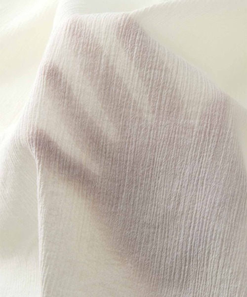 Live in comfort（リブインコンフォート）の「リブ　イン　コンフォート　後ろたっぷりギャザーがかわいい　コットンシアーロングシャツ（シャツ/ブラウス・レディース・ライム/オフホワイト/ブルー・X-LARGE/LARGE/MEDIUM/XX-LARGE/SMALL/XXX-LARGE）」の14枚目の写真