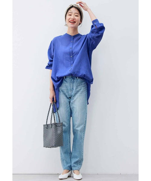 Live in comfort（リブインコンフォート）の「リブ　イン　コンフォート　後ろたっぷりギャザーがかわいい　コットンシアーロングシャツ（シャツ/ブラウス・レディース・ライム/オフホワイト/ブルー・X-LARGE/LARGE/MEDIUM/XX-LARGE/SMALL/XXX-LARGE）」の8枚目の写真