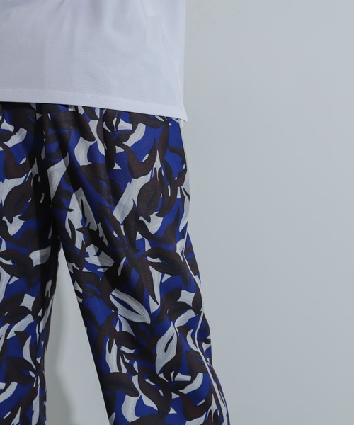 SENSE OF PLACE by URBAN RESEARCH（センスオブプレイスバイアーバンリサーチ）の「リーフプリントイージーパンツ（その他パンツ・レディース・グリーン系その他/ブルー系その他/ブラック系その他・SMALL/MEDIUM）」の18枚目の写真