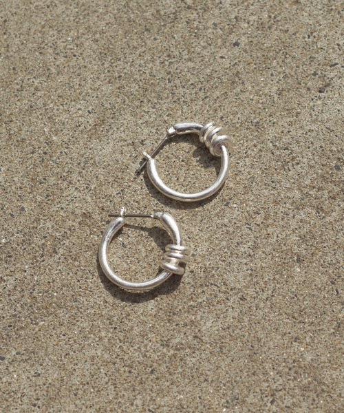 GOLDY（ゴールディ）の「トリプレッツ リング ピアス（ピアス（両耳用）・レディース・ゴールド/ゴールド系その他/シルバー/シルバー系その他・FREE）」の3枚目の写真