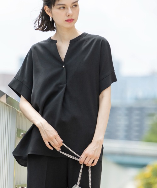 OPAQUE.CLIP（オペークドットクリップ）の「◆《SS-LLsize≫パール調ボタンスキッパーブラウス/セットアップ対応【防シワ/ストレッチ/抗ピル/洗濯機洗い可】（シャツ/ブラウス・レディース・ネイビー/キャメル/ブラック/ライトベージュ・40/38/42/36/34）」の14枚目の写真