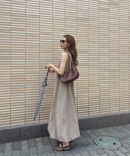 model：H165 着用サイズ：FREE カラー：BEIGE