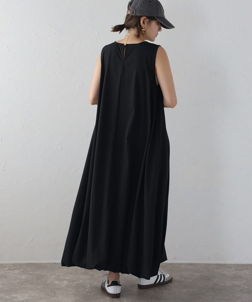 Bonjour Sagan（ボンジュールサガン）の「裾バルーン撥水ノースリワンピ（ワンピース・レディース・ブラック/カーキブラウン/ベージュ・FREE）」の4枚目の写真