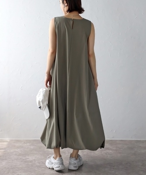 Bonjour Sagan（ボンジュールサガン）の「裾バルーン撥水ノースリワンピ（ワンピース・レディース・ブラック/カーキブラウン/ベージュ・FREE）」の11枚目の写真