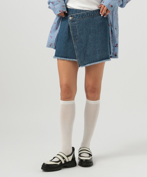 BAYFLOW（ベイフロー）の「[程よいボリューム感]メリージェーンスニーカー（スニーカー・レディース・シルバー/ブラック/アイボリー・LARGE/MEDIUM）」の15枚目の写真