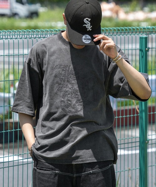 kutir（クティール）の「ビックロゴパウダー加工TEE（Tシャツ/カットソー・メンズ・ボルドー/オフホワイト/グレー/ブラック・MEDIUM/LARGE）」の5枚目の写真