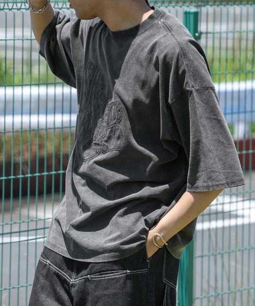 kutir（クティール）の「ビックロゴパウダー加工TEE（Tシャツ/カットソー・メンズ・ボルドー/オフホワイト/グレー/ブラック・MEDIUM/LARGE）」の7枚目の写真