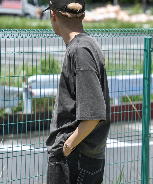 kutir（クティール）の「ビックロゴパウダー加工TEE（Tシャツ/カットソー・メンズ・ボルドー/オフホワイト/グレー/ブラック・MEDIUM/LARGE）」の6枚目の写真