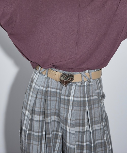 THE YOn（ザヨン）の「ハートモチーフバックルフェイクレザーベルト（ベルト・レディース・ブラック/ベージュ・FREE）」の9枚目の写真