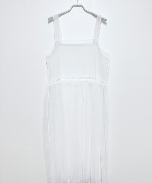 LYEON(リヨン)の「チュールキャミソールワンピース(ワンピース・レディース・オフホワイト/スモークピンク・FREE)」の21枚目の写真