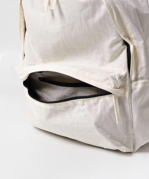 URBAN RESEARCH DOORS（アーバンリサーチドアーズ）の「ウォッシャブルマルチ収納リュック（バックパック/リュック・レディース・ブラック/アイボリー・ONE）」の13枚目の写真