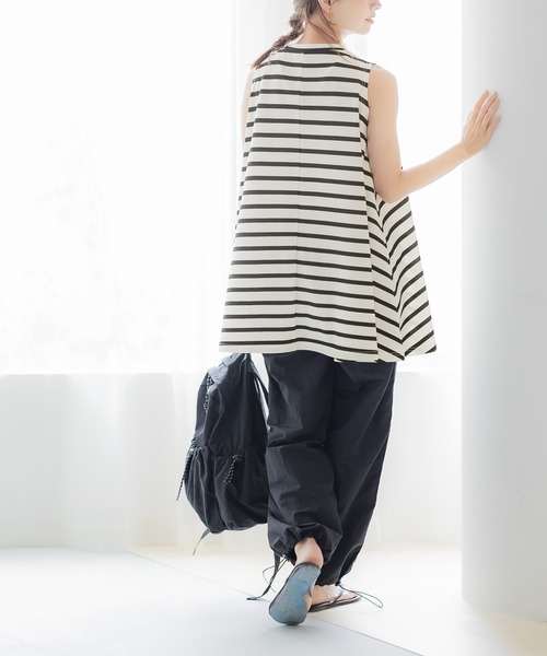 coca(coca)(コカ)の「エンボス加工ボーダーノースリチュニック(Tシャツ/カットソー・レディース・アイボリー/チャコール・M/L)」の12枚目の写真