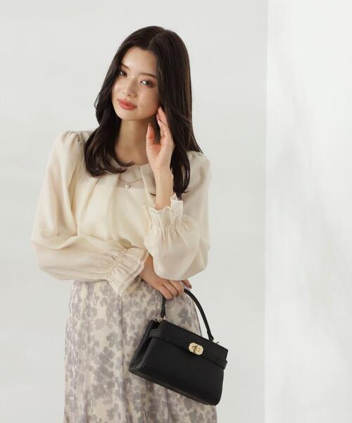 PROPORTION BODY DRESSING（プロポーションボディドレッシング）の「チャーム付きシアータックブラウス / 1214210803（シャツ/ブラウス・レディース・ホワイト系その他/ピンク/ネイビー・SMALL/MEDIUM）」の2枚目の写真