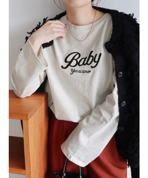 reca(レカ)の「ロゴ刺繍ロングTシャツ(Tシャツ/カットソー・レディース・ホワイト系その他/ホワイト系1/ホワイト系2/ブラック系1/グレー系その他・FREE)」の2枚目の写真