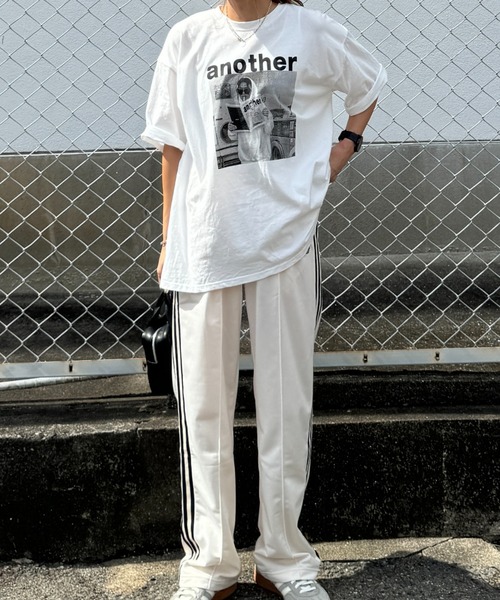 ISOOK（アイスー）の「anotherプリントTシャツ(chiicaselect) / ロゴTシャツ オーバーTシャツ オーバーサイズ メンズライク モード（Tシャツ/カットソー・レディース・ホワイト/チャコールグレー・FREE）」の6枚目の写真