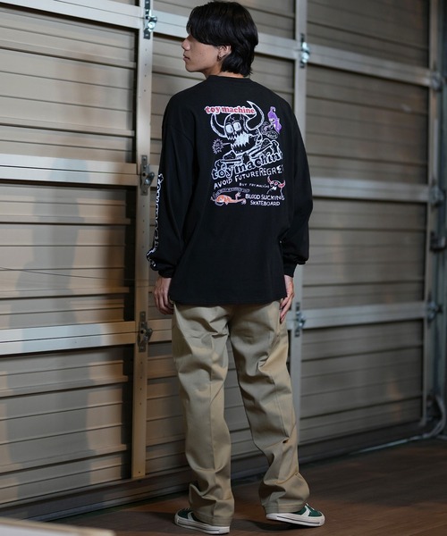 TOY MACHINE(トイ マシーン)の「【ムラサキスポーツ限定】TOY MACHINE/トイマシーン ロンT/長袖Tシャツ ビックシルエット バックプリント MTMFELT2(Tシャツ/カットソー・メンズ・オレンジ/ホワイト/ブラック・M/L/XL)」の17枚目の写真