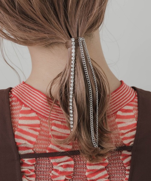 SMELLY(スメリー)の「ビジューチェーンヘアカフ(その他ヘアアクセサリー・レディース・シルバー・-)」の1枚目の写真