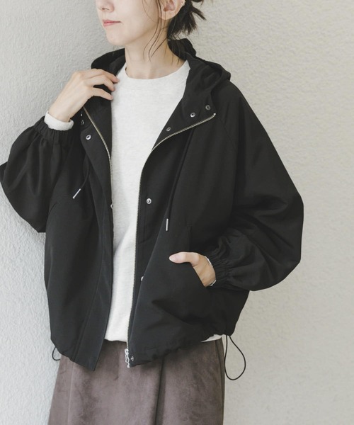 ITEMS URBANRESEARCH（アイテムズ アーバンリサーチ）の「マウンテンパーカー（マウンテンパーカー・レディース・ブラック/ベージュ・FREE）」の3枚目の写真