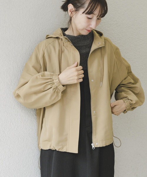 ITEMS URBANRESEARCH（アイテムズ アーバンリサーチ）の「マウンテンパーカー（マウンテンパーカー・レディース・ブラック/ベージュ・FREE）」の16枚目の写真