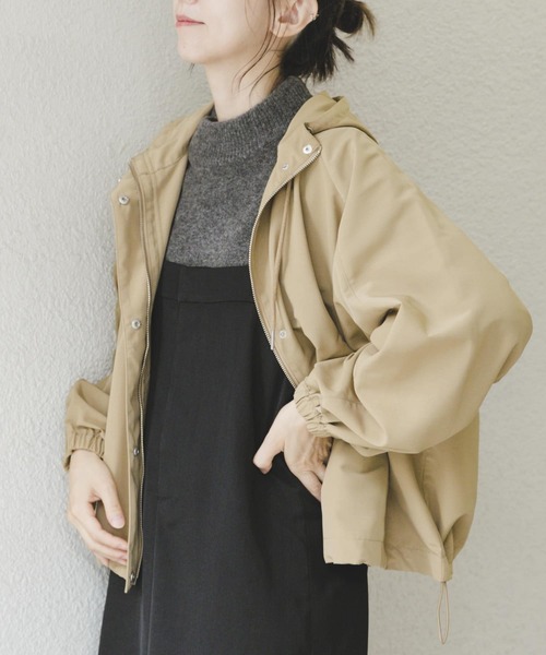 ITEMS URBANRESEARCH（アイテムズ アーバンリサーチ）の「マウンテンパーカー（マウンテンパーカー・レディース・ブラック/ベージュ・FREE）」の17枚目の写真