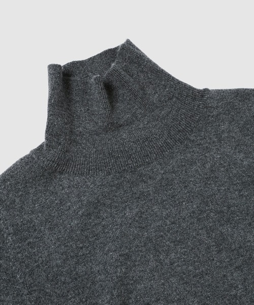 extreme cashmere(エクストリーム カシミヤ)の「n°380 audrey(ニット/セーター・レディース・グレー・OS)」の3枚目の写真