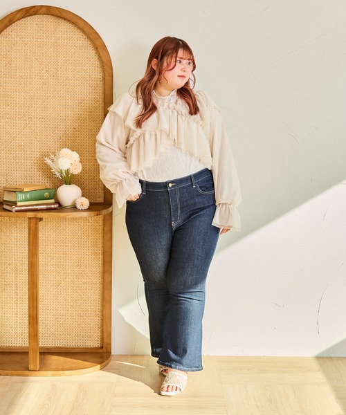 Louiosy(ルオシー)の「【大きいサイズ】刺繍ポケット付きフレアシルエットデニムパンツ(デニムパンツ・レディース・インディゴブルー/ライトブルー/ブルー・3L/X-LARGE/4L)」の13枚目の写真