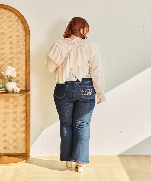 Louiosy(ルオシー)の「【大きいサイズ】刺繍ポケット付きフレアシルエットデニムパンツ(デニムパンツ・レディース・インディゴブルー/ライトブルー/ブルー・3L/X-LARGE/4L)」の15枚目の写真