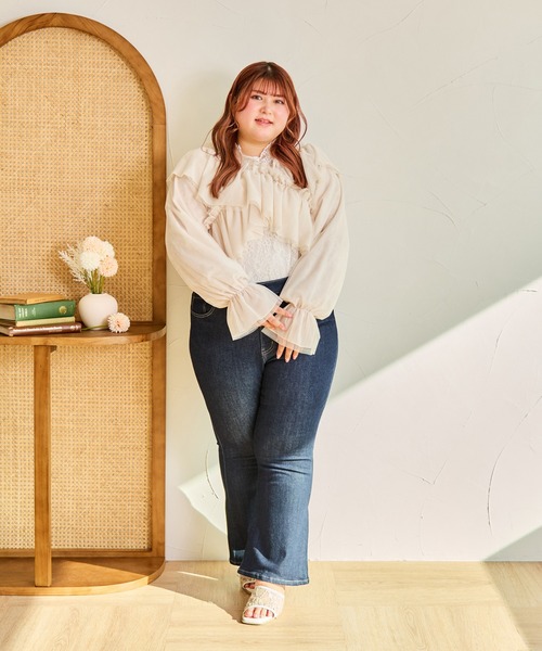 Louiosy(ルオシー)の「【大きいサイズ】刺繍ポケット付きフレアシルエットデニムパンツ(デニムパンツ・レディース・インディゴブルー/ライトブルー/ブルー・3L/X-LARGE/4L)」の12枚目の写真