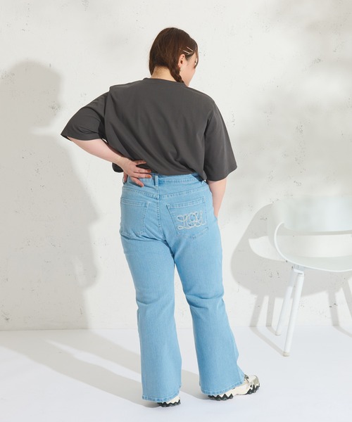 Louiosy(ルオシー)の「【大きいサイズ】刺繍ポケット付きフレアシルエットデニムパンツ(デニムパンツ・レディース・インディゴブルー/ライトブルー/ブルー・3L/X-LARGE/4L)」の8枚目の写真