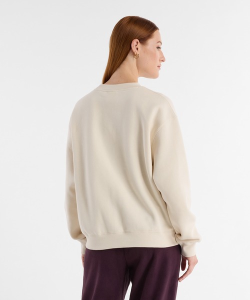 NEW BALANCE（ニューバランス）の「グラフィックフレンチテリークルー(裏起毛)（スウェット・レディース・アイボリー/グリーン/パープル・SMALL/MEDIUM/LARGE/X-LARGE）」の6枚目の写真