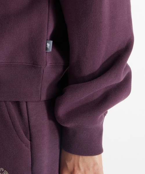 NEW BALANCE（ニューバランス）の「グラフィックフレンチテリークルー(裏起毛)（スウェット・レディース・アイボリー/グリーン/パープル・SMALL/MEDIUM/LARGE/X-LARGE）」の17枚目の写真